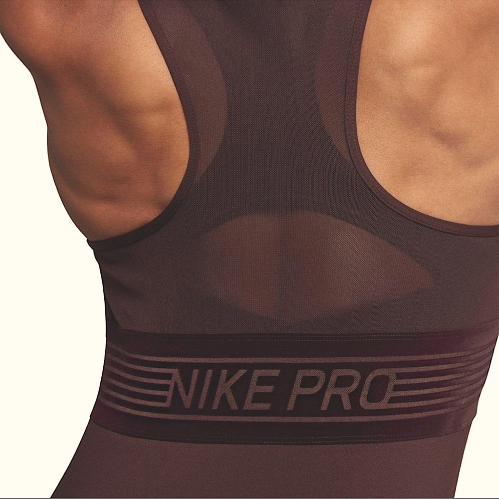 Nike Black Tank Top Dri-FIT Tight Fit - Picture 2 of 5